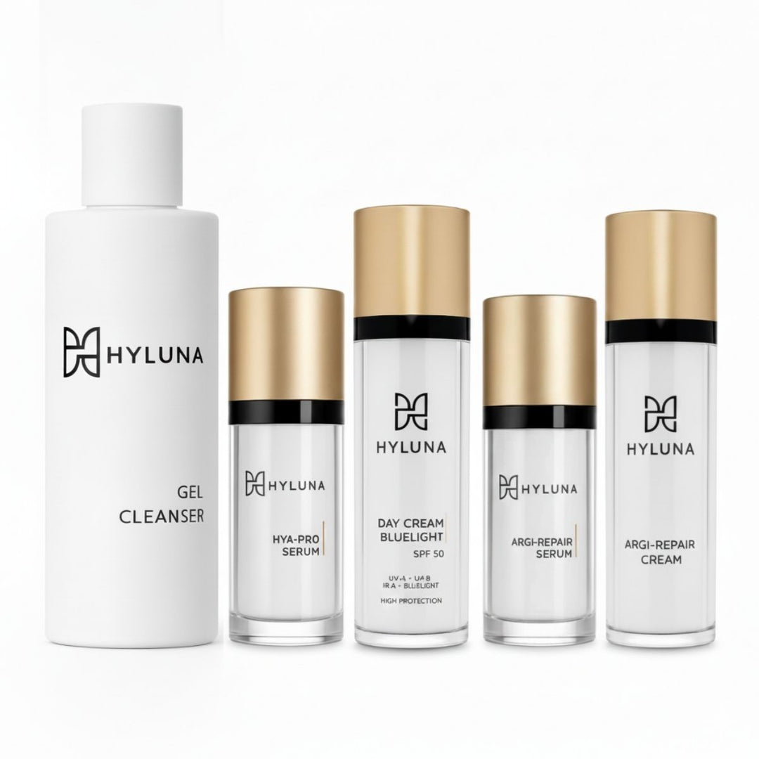 Gel Cleanser, Argi Repair Serum Day Cream Bluelight Filter SPF50 Hya Pro Serum und Argi Repair Cream im Bundle auf dem Bild von links nach rechts.