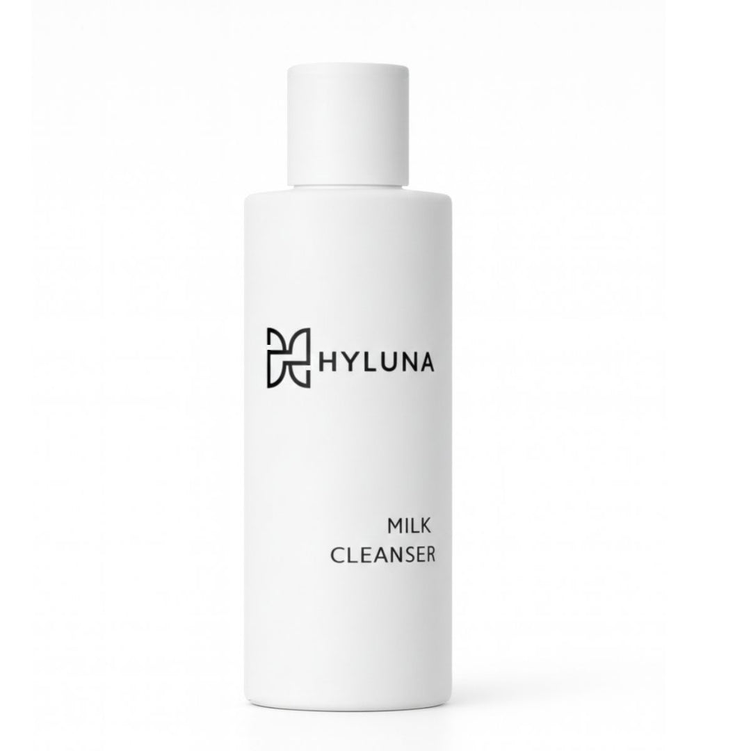 Milk Cleanser - Zarte Reinigung für Ihre Haut. Die milde Formel mit Mandelöl, Sheabutter und Vitamin E verleiht Frische und Reinheit."